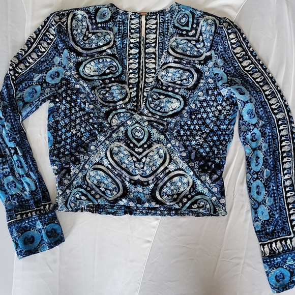 Blue Patterned Women's Top - Picture 2 of 5